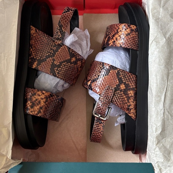 Brand New Aerosoles Leggenda Flatform Snakeskin Python Print Dual Band Sandals - Picture 13 of 16